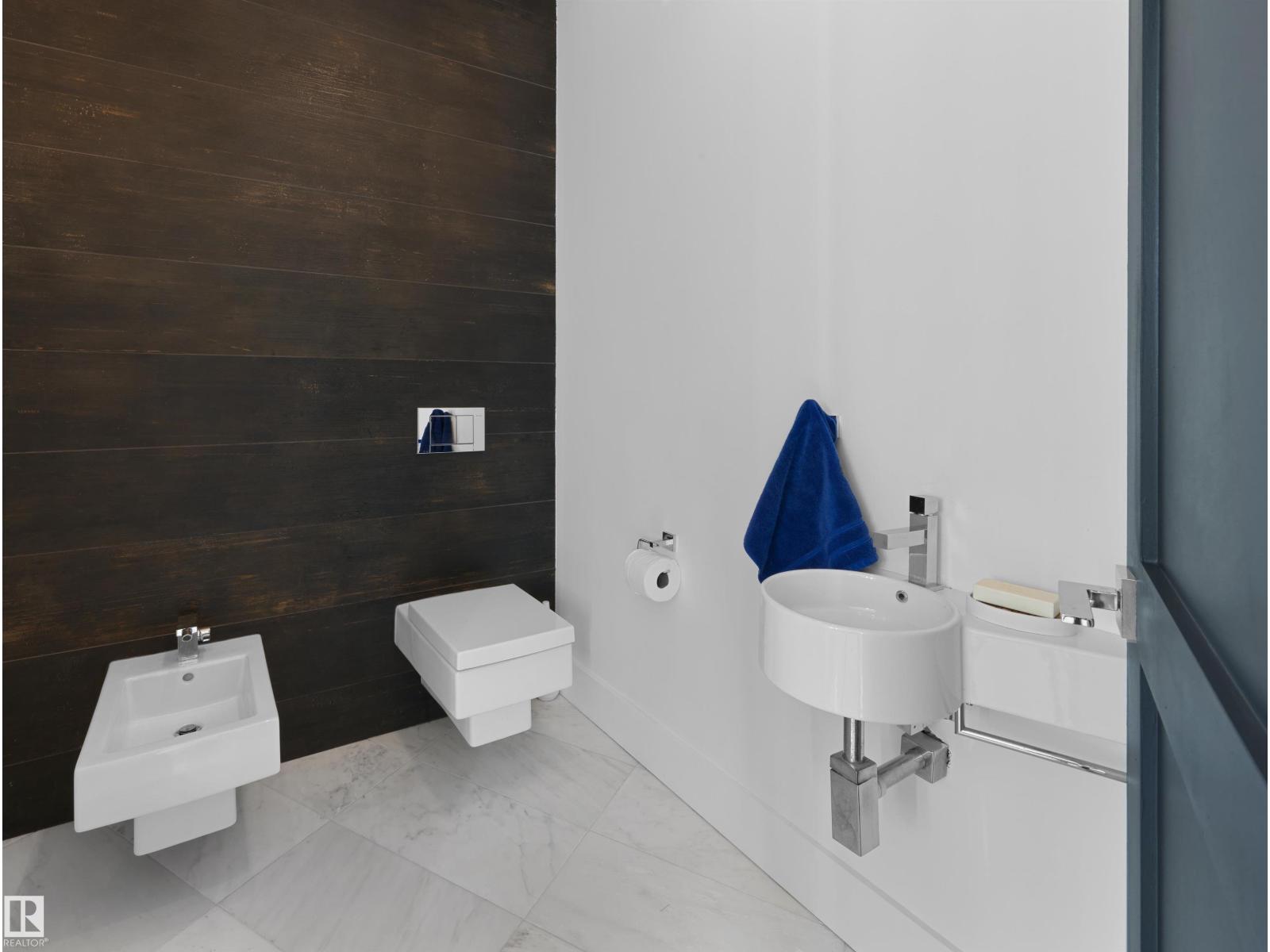 703 DALHOUSIE WY NW - 35