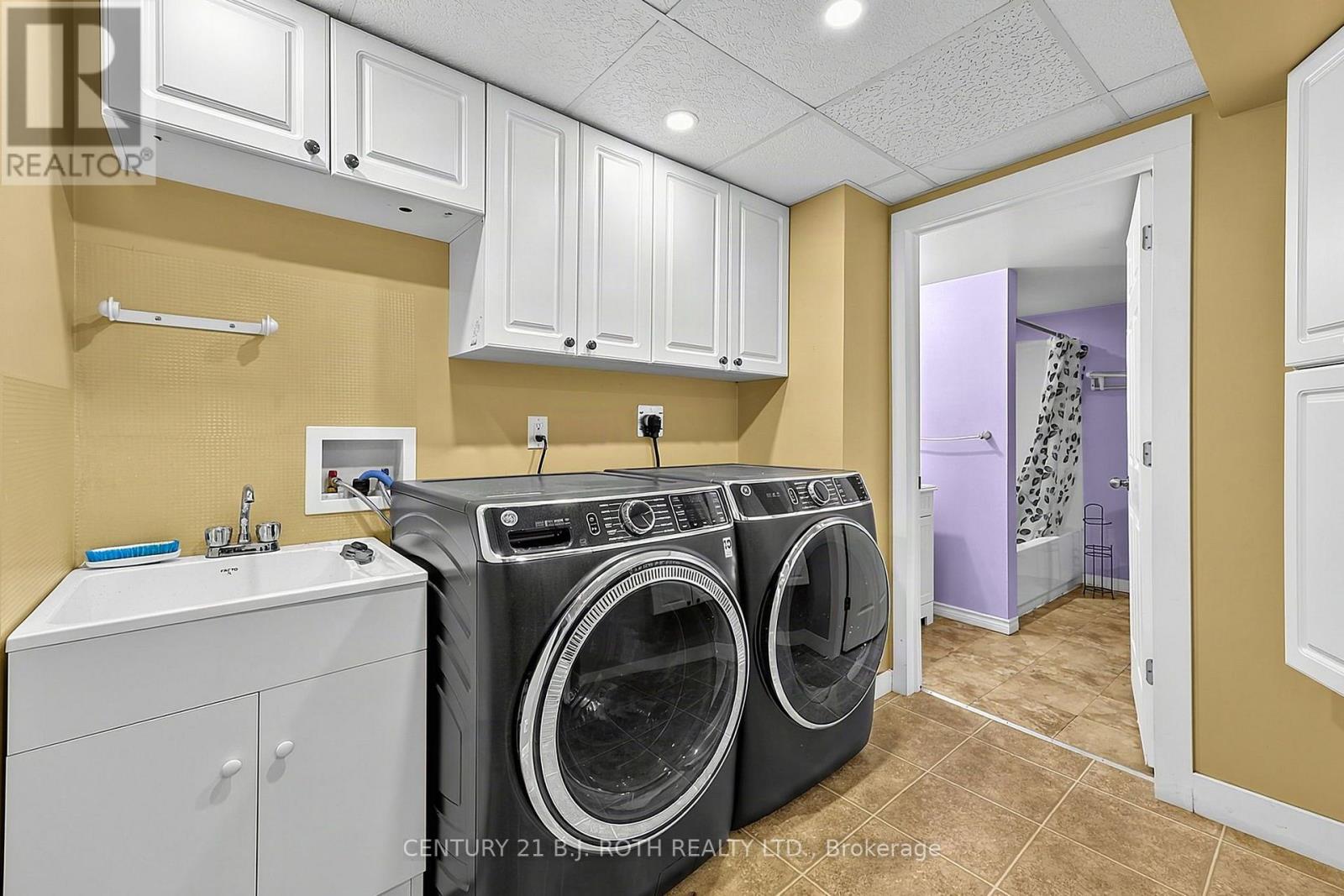 104 WOODSIDE DRIVE - Image 31