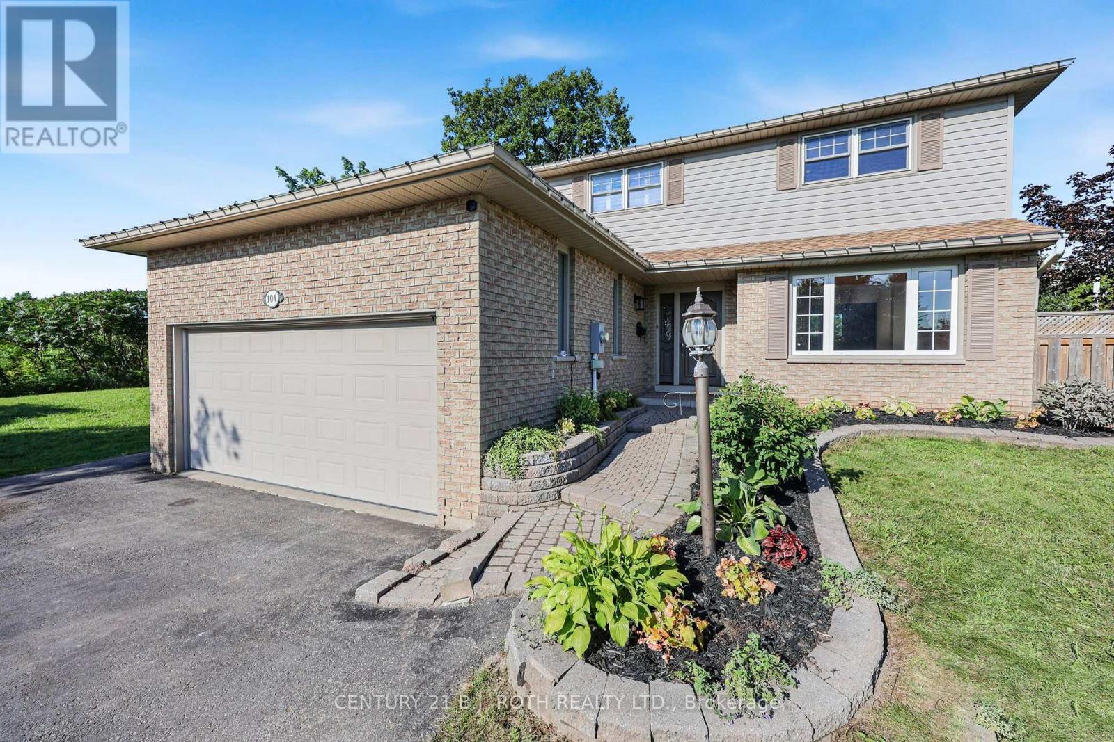104 WOODSIDE DRIVE - Image 4