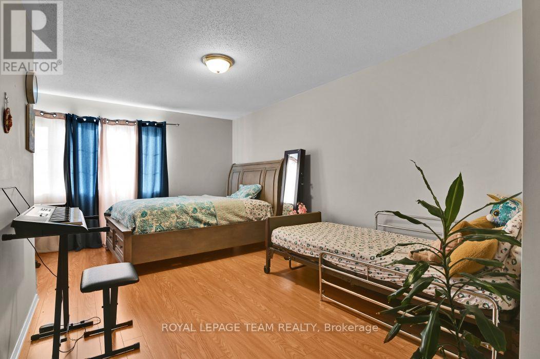 7 KARENDALE STREET - Image 14