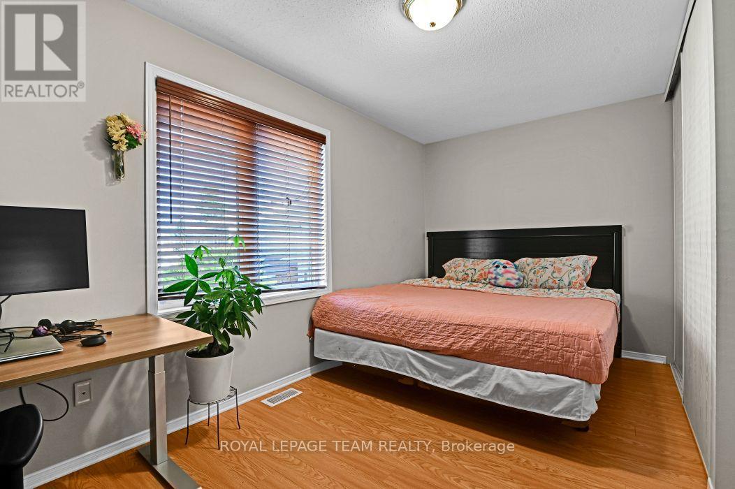 7 KARENDALE STREET - Image 17