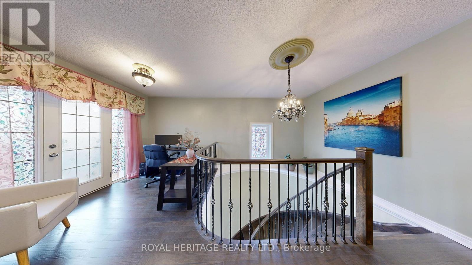 976 AVERY AVENUE - Image 19