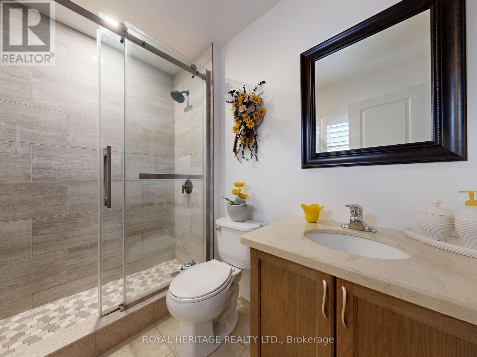 976 AVERY AVENUE - Image 25