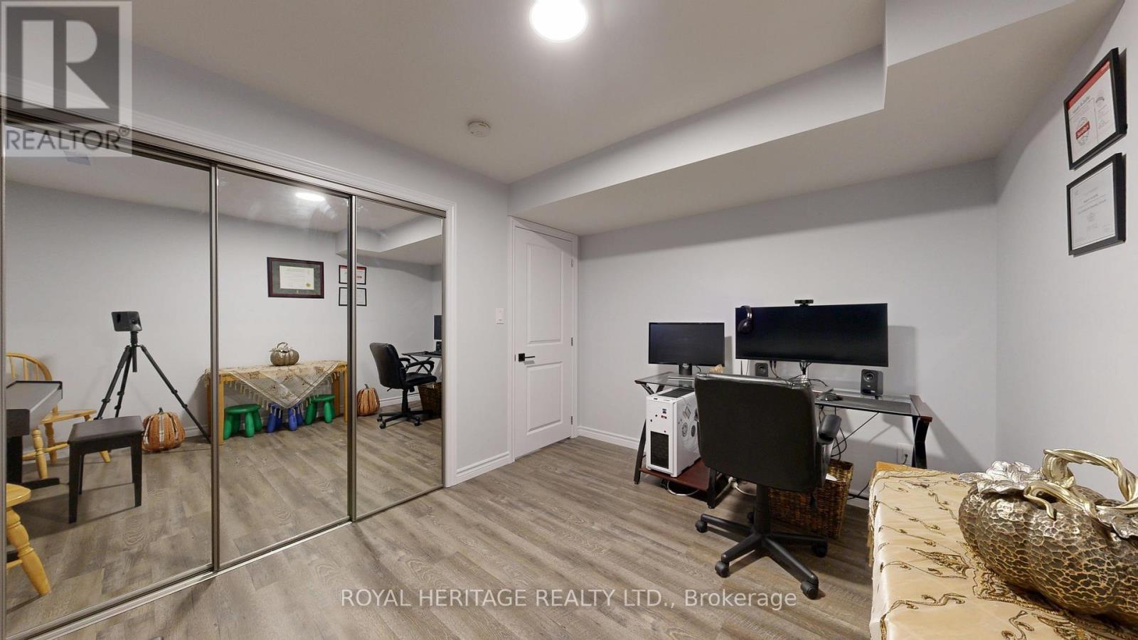 976 AVERY AVENUE - Image 46