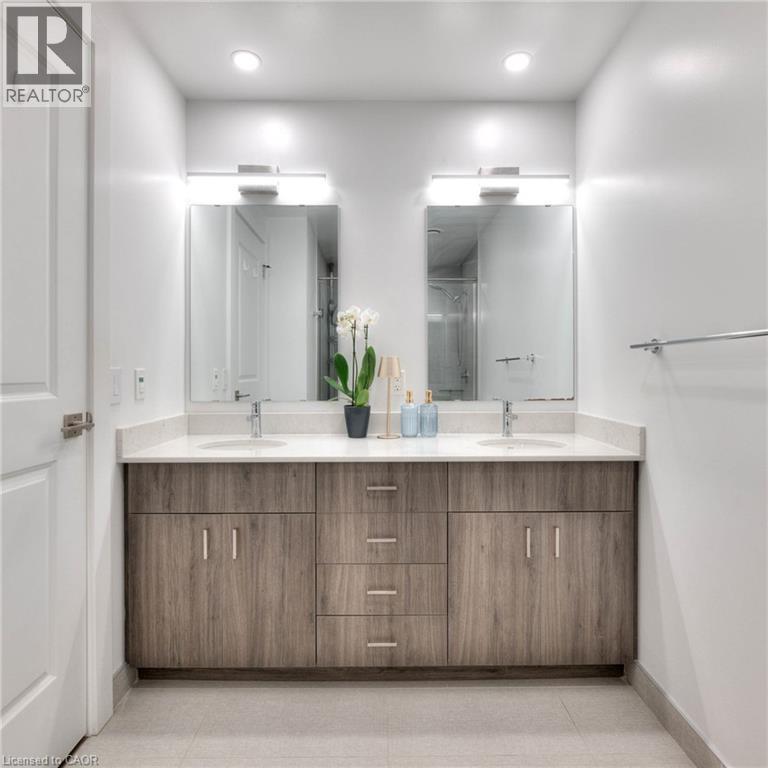 #602 50 GRAND Avenue S - Image 29