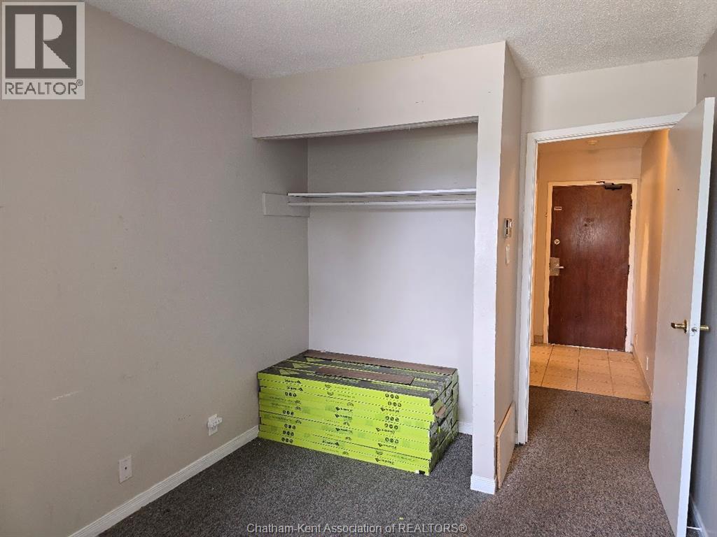 #A207 12 Montgomery DRIVE - Image 15