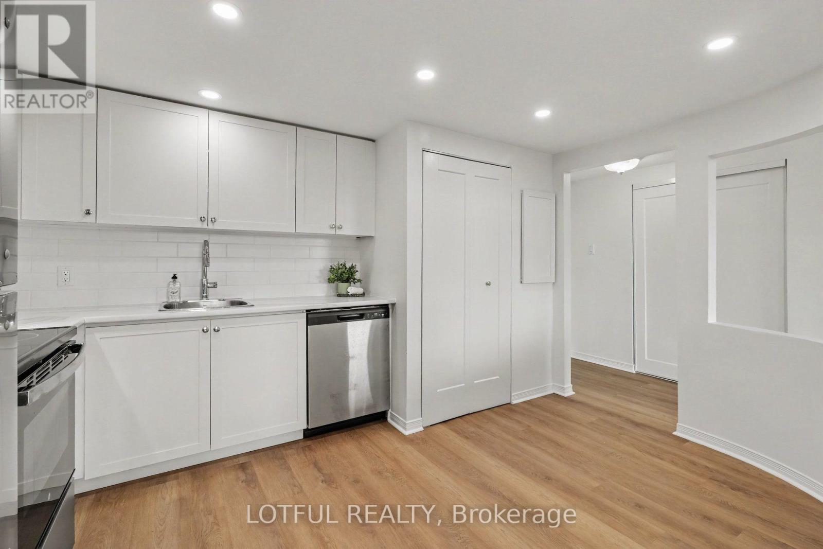 #605 99 HOLLAND AVENUE - Image 18