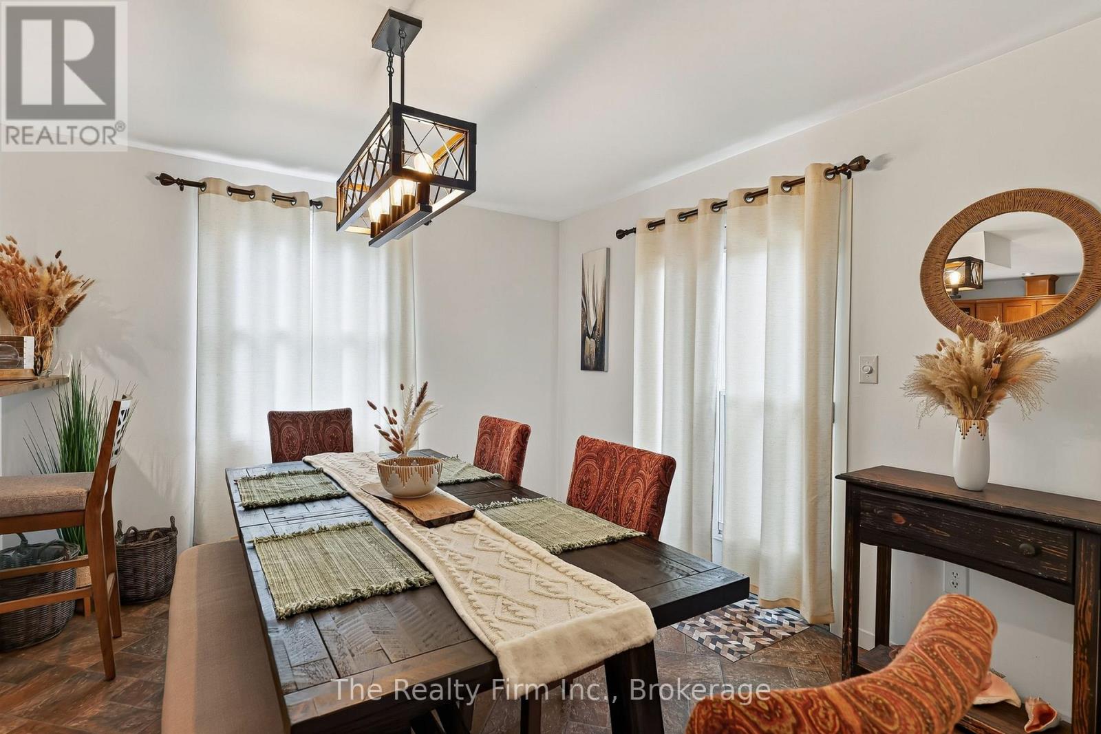 652 MILLER STREET - 17