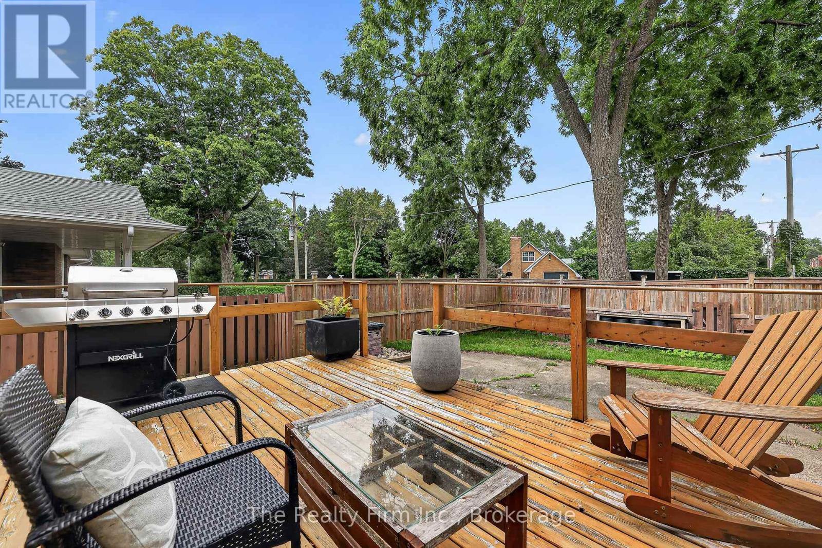 652 MILLER STREET - 38