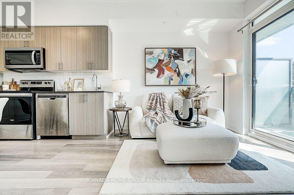 #522 3121 SHEPPARD AVENUE E - 12