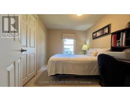 31 Corner Brook Trail, Innisfil, ON L9S1P5 Photo 15