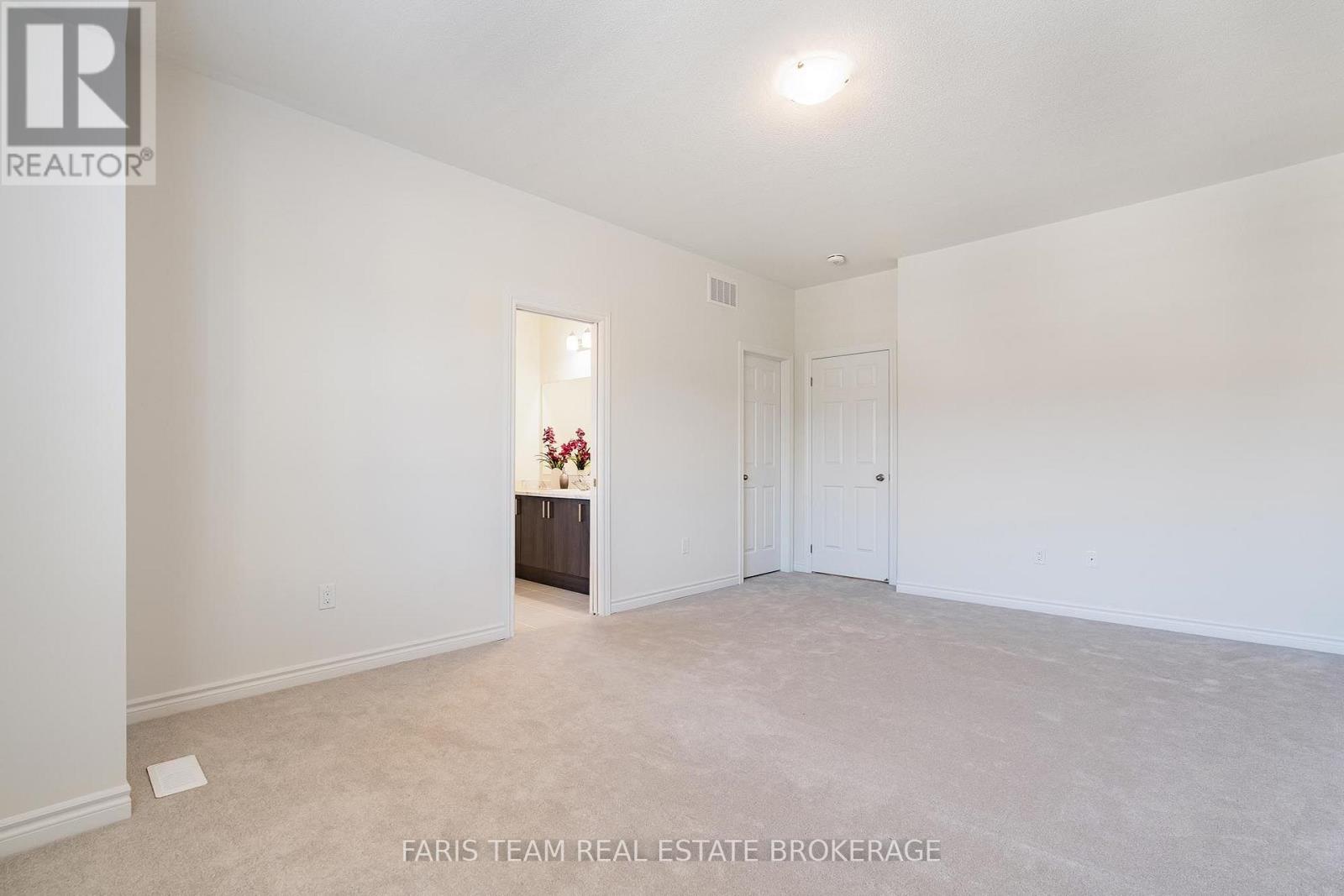 12 THOMPSON WAY - Image 37