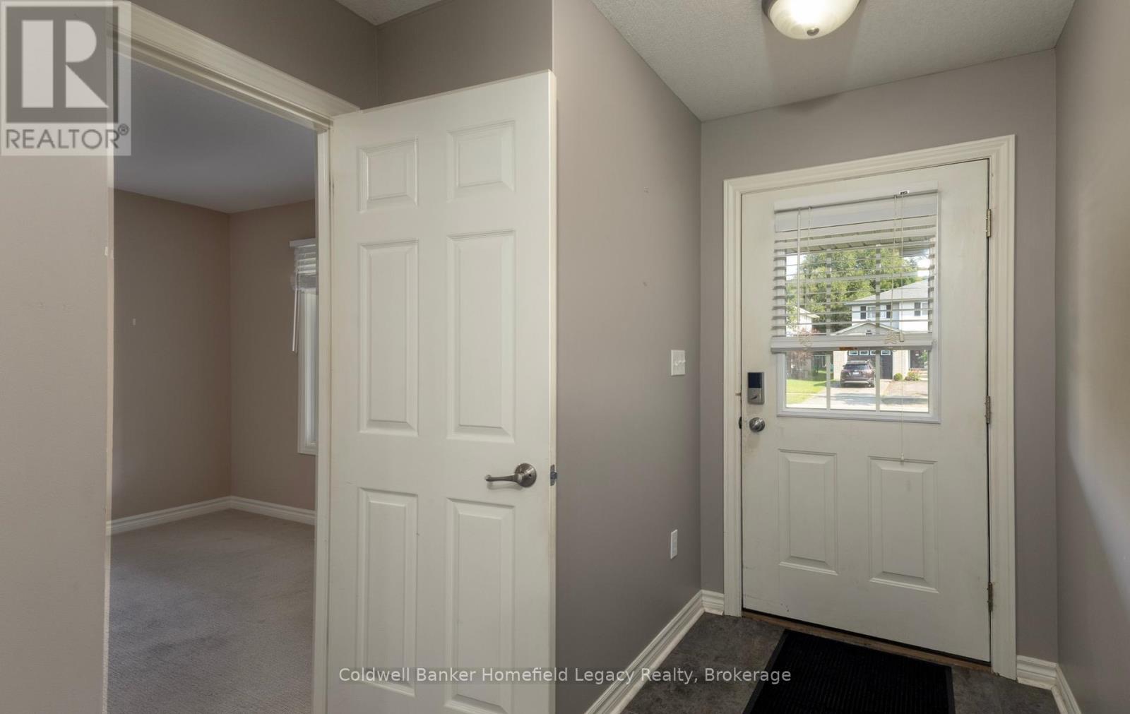 #3 144 SOUTHVALE ROAD - 3