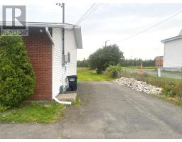 206 Main Road thumbnail 16