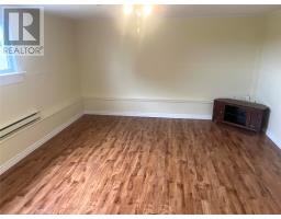 206 Main Road thumbnail 2