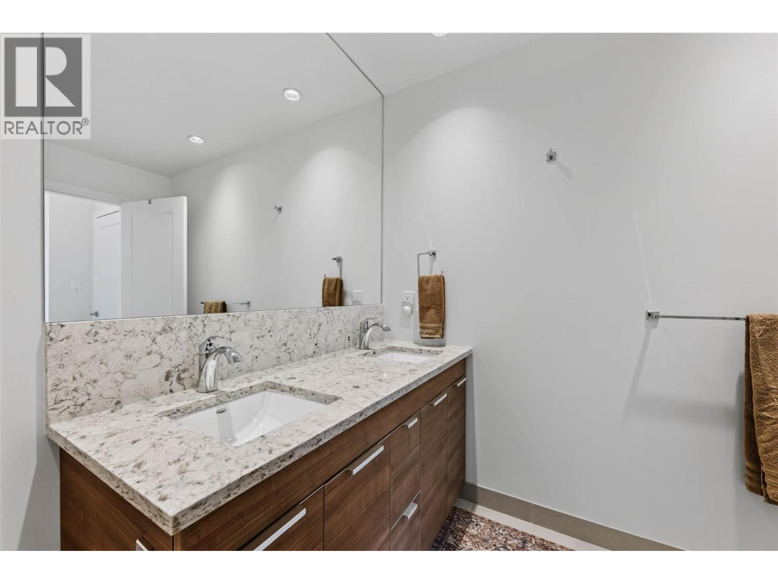 710 Vernon Street Unit# 408, Nelson