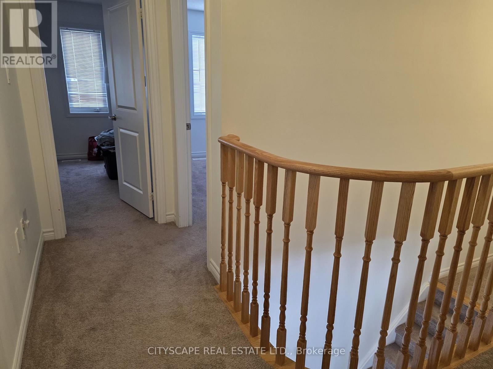 351 RIDLEY CRESCENT - 19