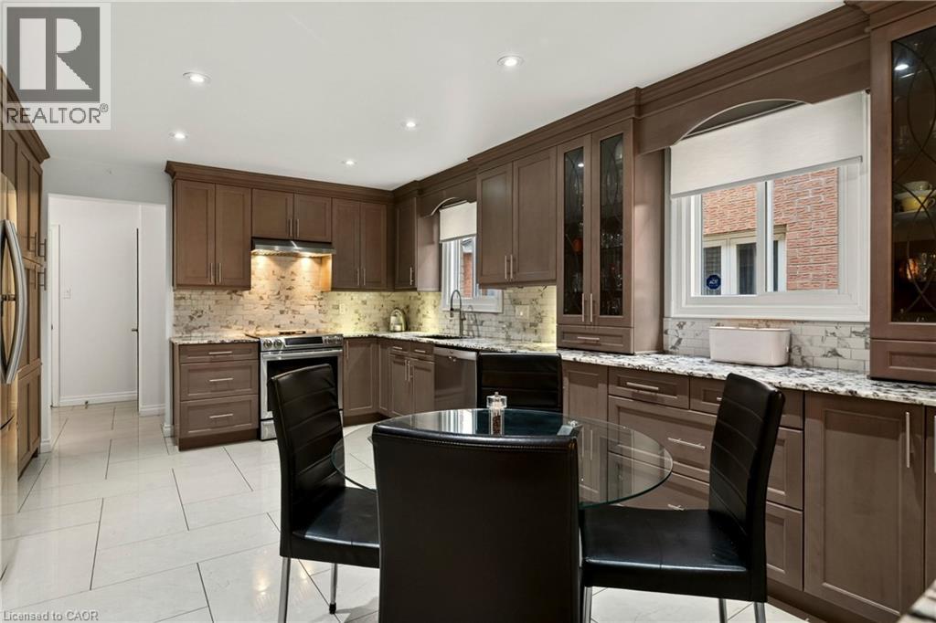 4348 JENKINS Crescent - 8