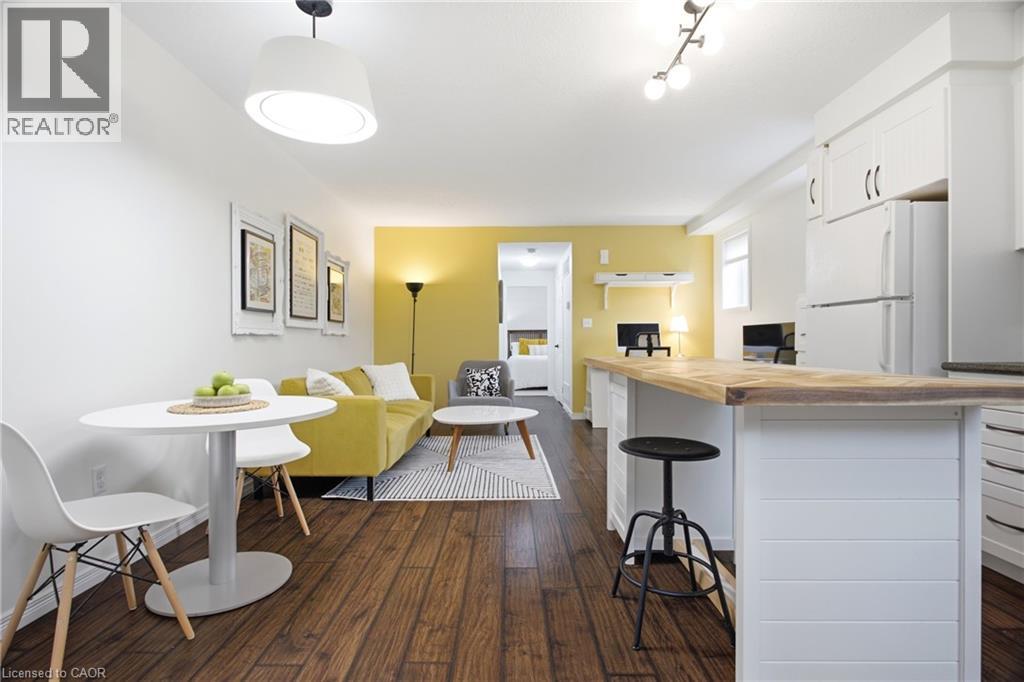 1941 OTTAWA Street S Unit# D11 — photo 1