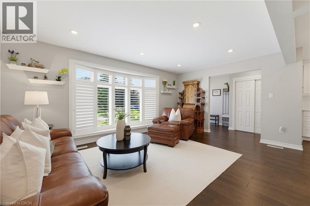 20 CLOVER Court - Image 7
