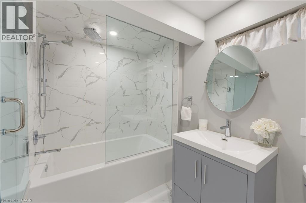 20 CLOVER Court - Image 30