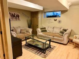614 Foxgrove Avenue, East St Paul, MB R2E0A5 Photo 16