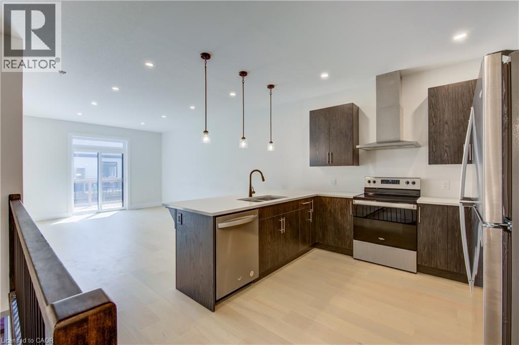 5 SOUTH Court W - 7