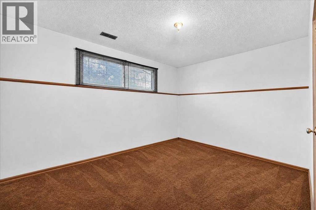241196 East Lakeview Road - 36