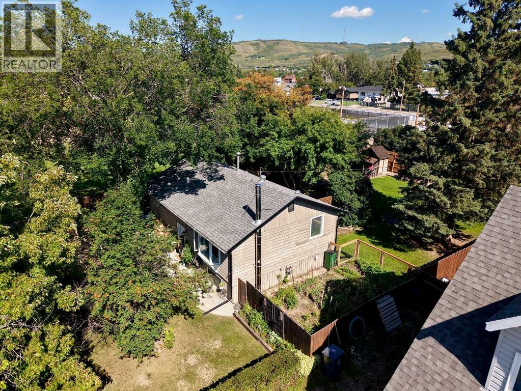 11201 91 Street - 4