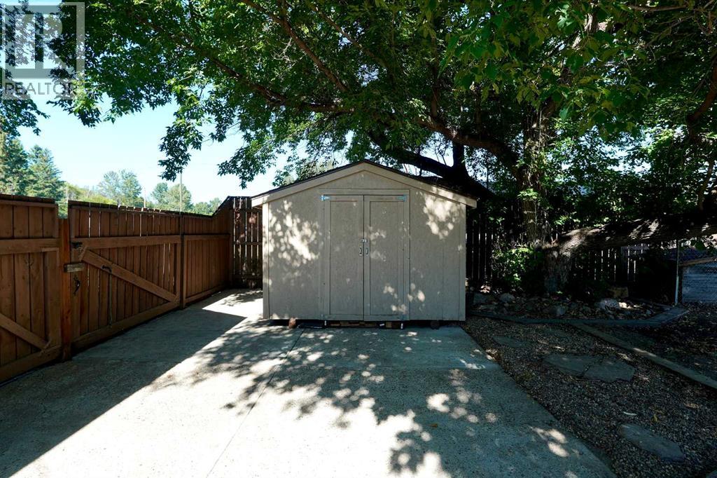 11201 91 Street - 41