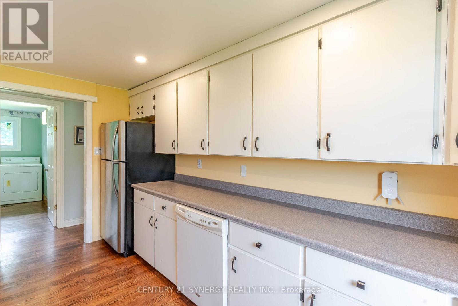 677 BOWES SIDE ROAD - 13