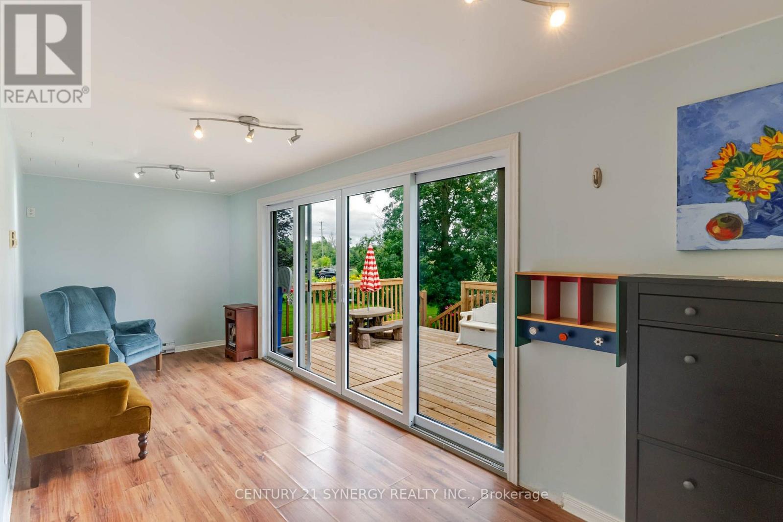 677 BOWES SIDE ROAD - Image 27