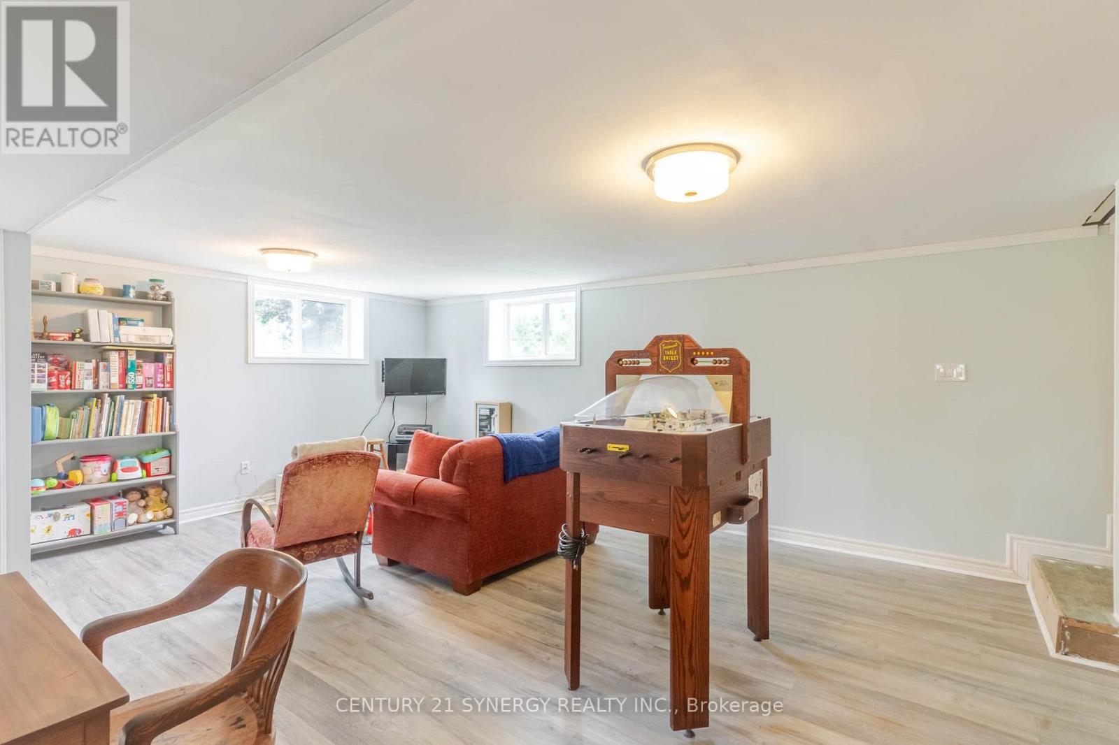 677 BOWES SIDE ROAD - 30
