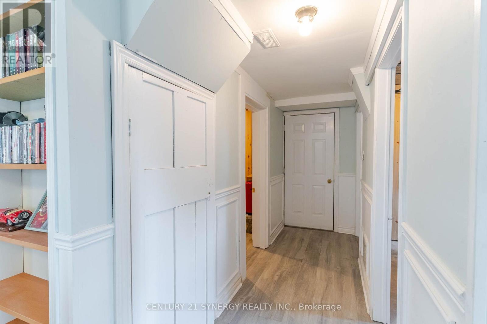 677 BOWES SIDE ROAD - 36