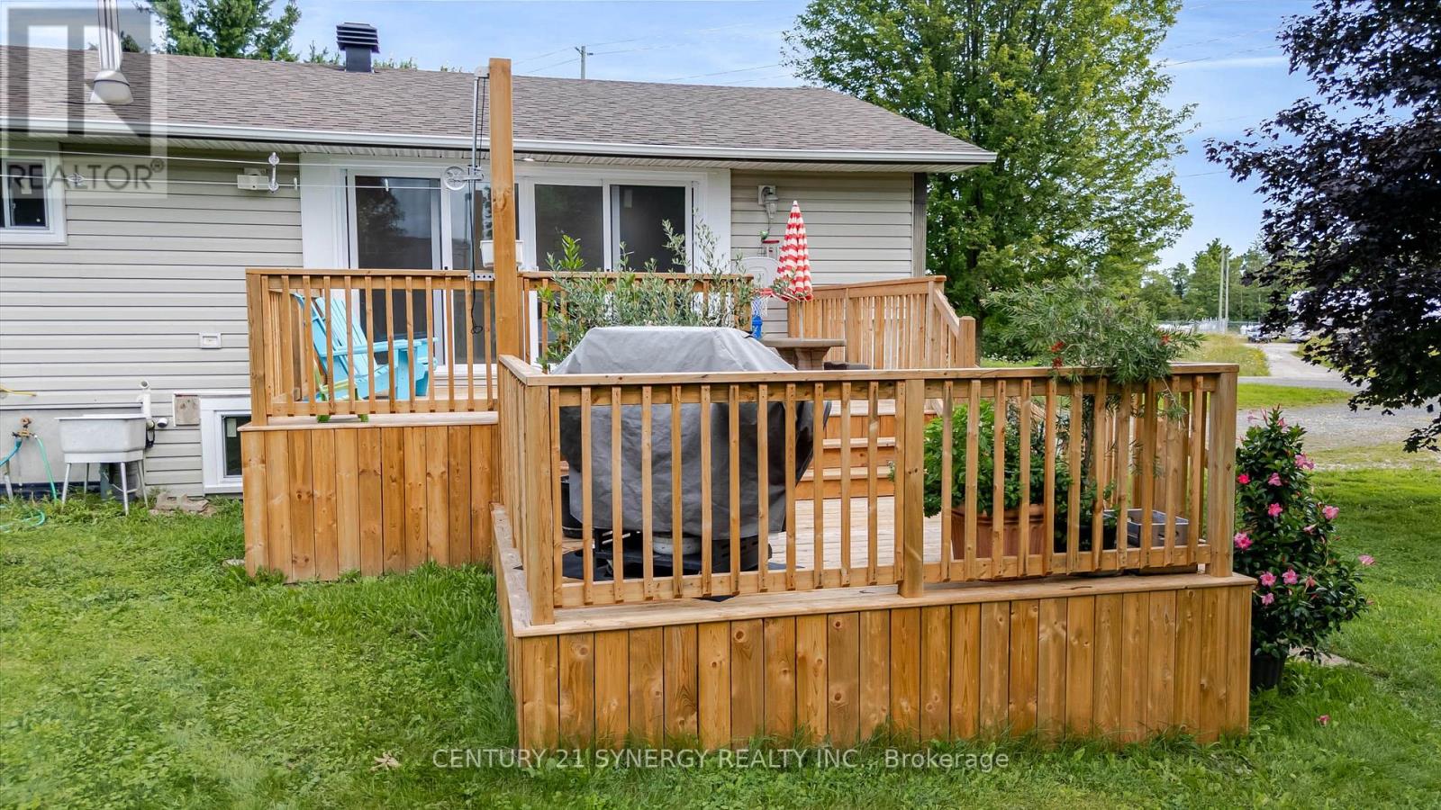 677 BOWES SIDE ROAD - Image 41