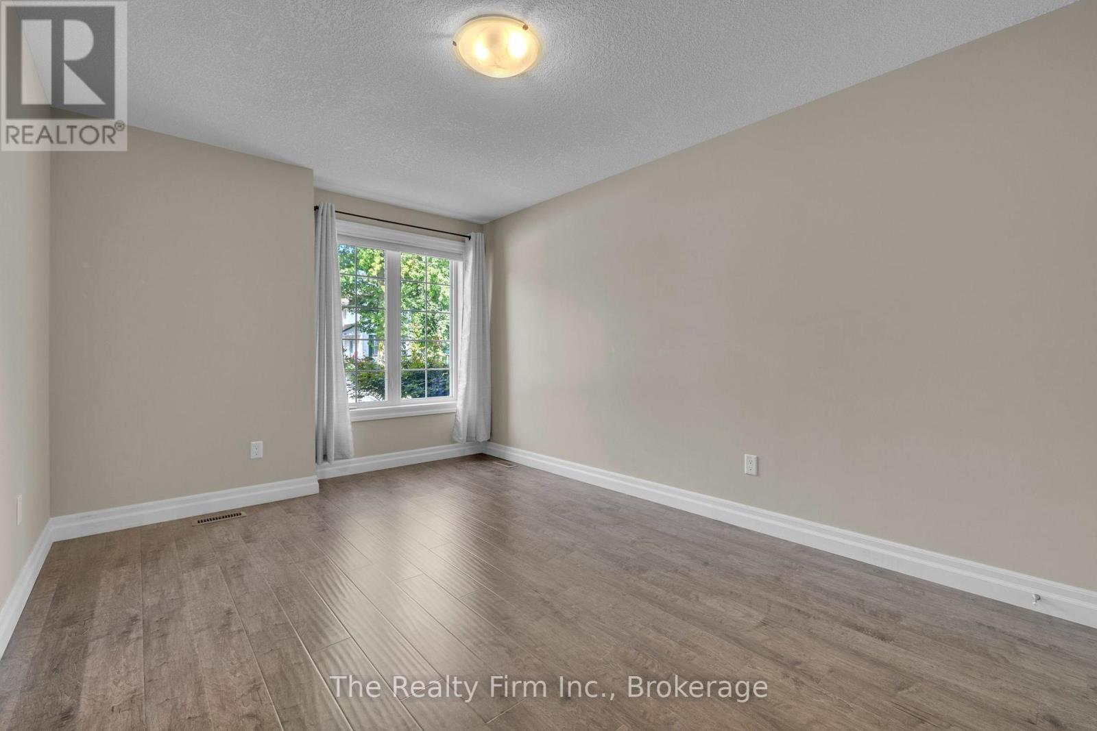 27 CRONYN STREET - Image 5