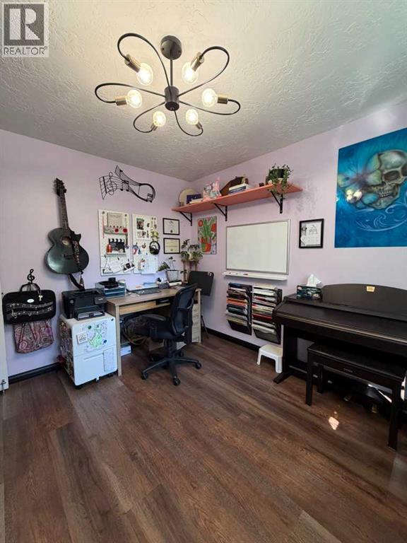 714 Oak Drive - Image 28