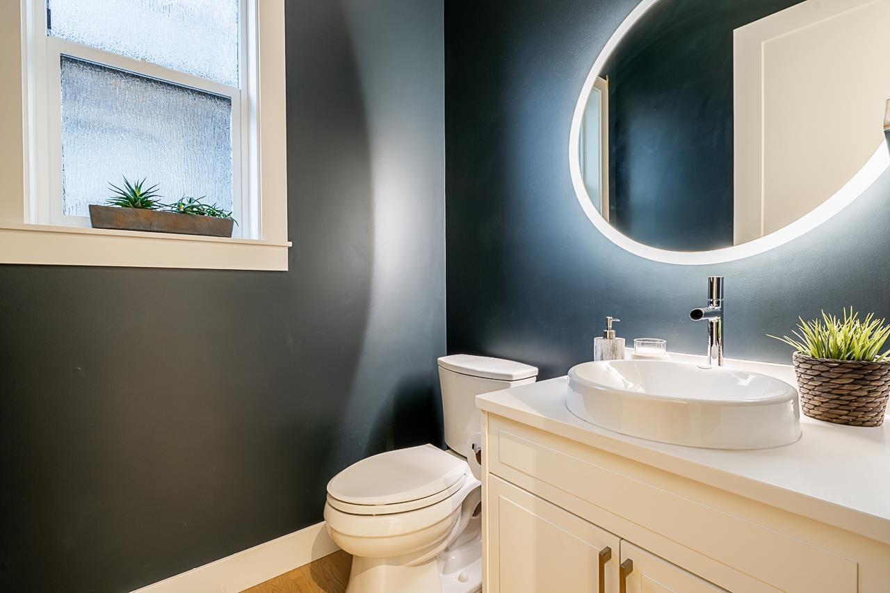 16752 17A AVENUE, Surrey