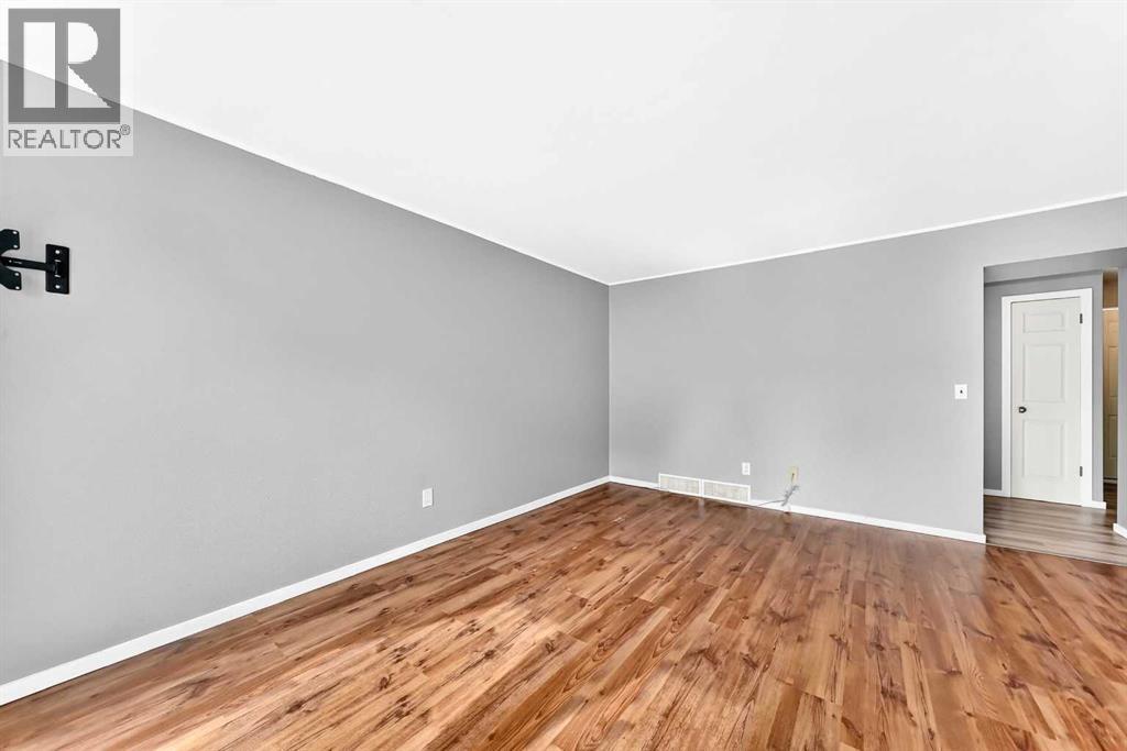 #1047 3235 56 Street NE - 7