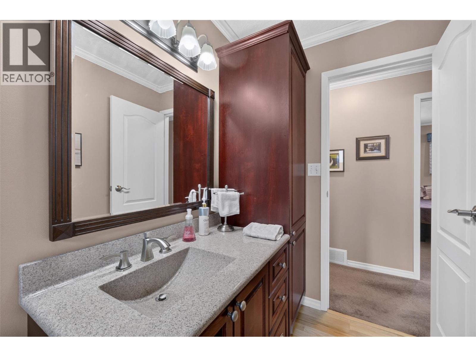 2730 5 Avenue NE - Image 26
