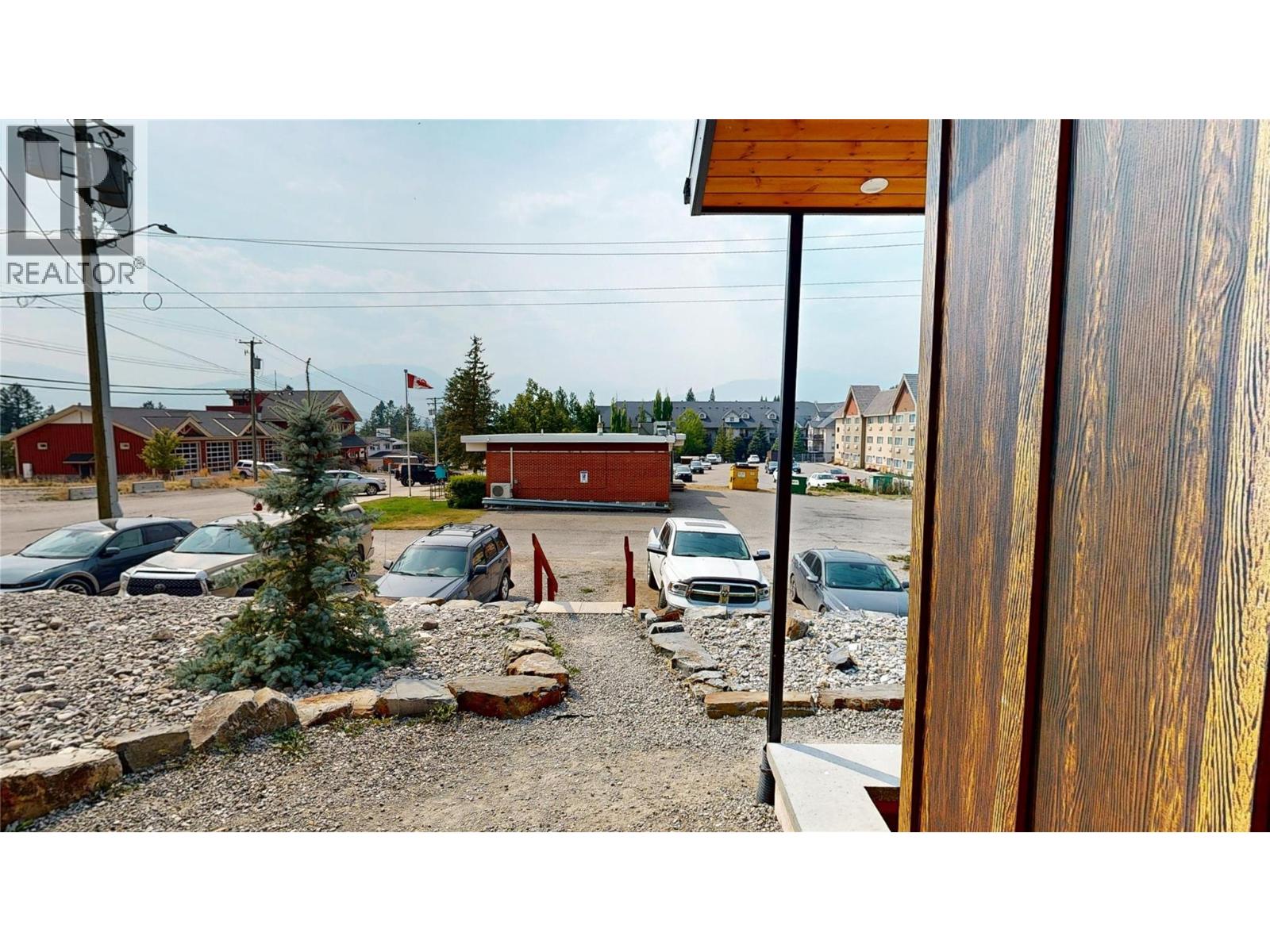 2 7497 Main Street West, Radium Hot Springs - Image 1