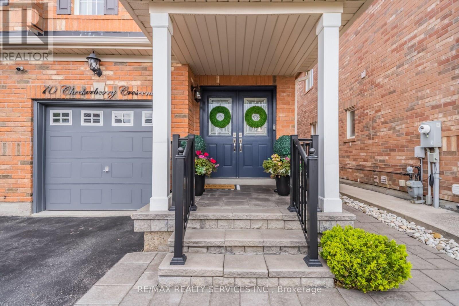 70 CHECKERBERRY CRESCENT - 2