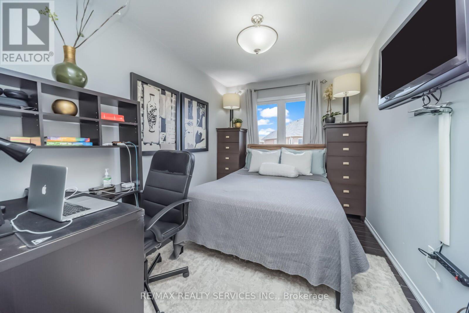 70 CHECKERBERRY CRESCENT - 28