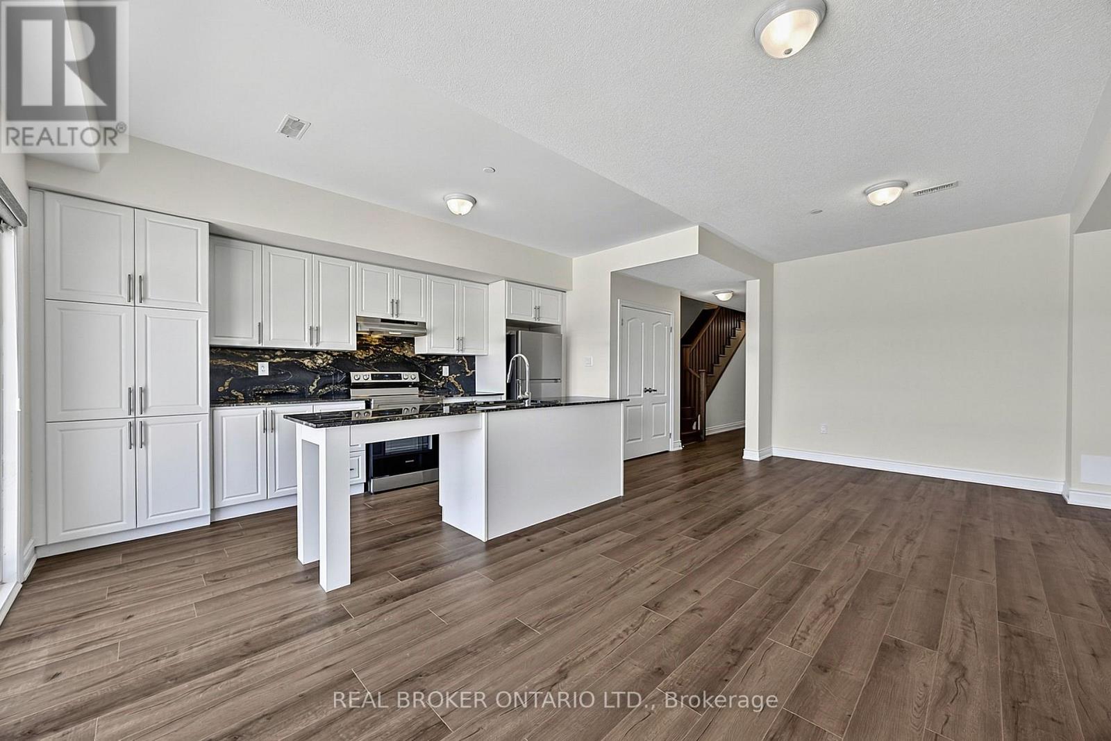 82 MARINA VILLAGE DRIVE - Image 11