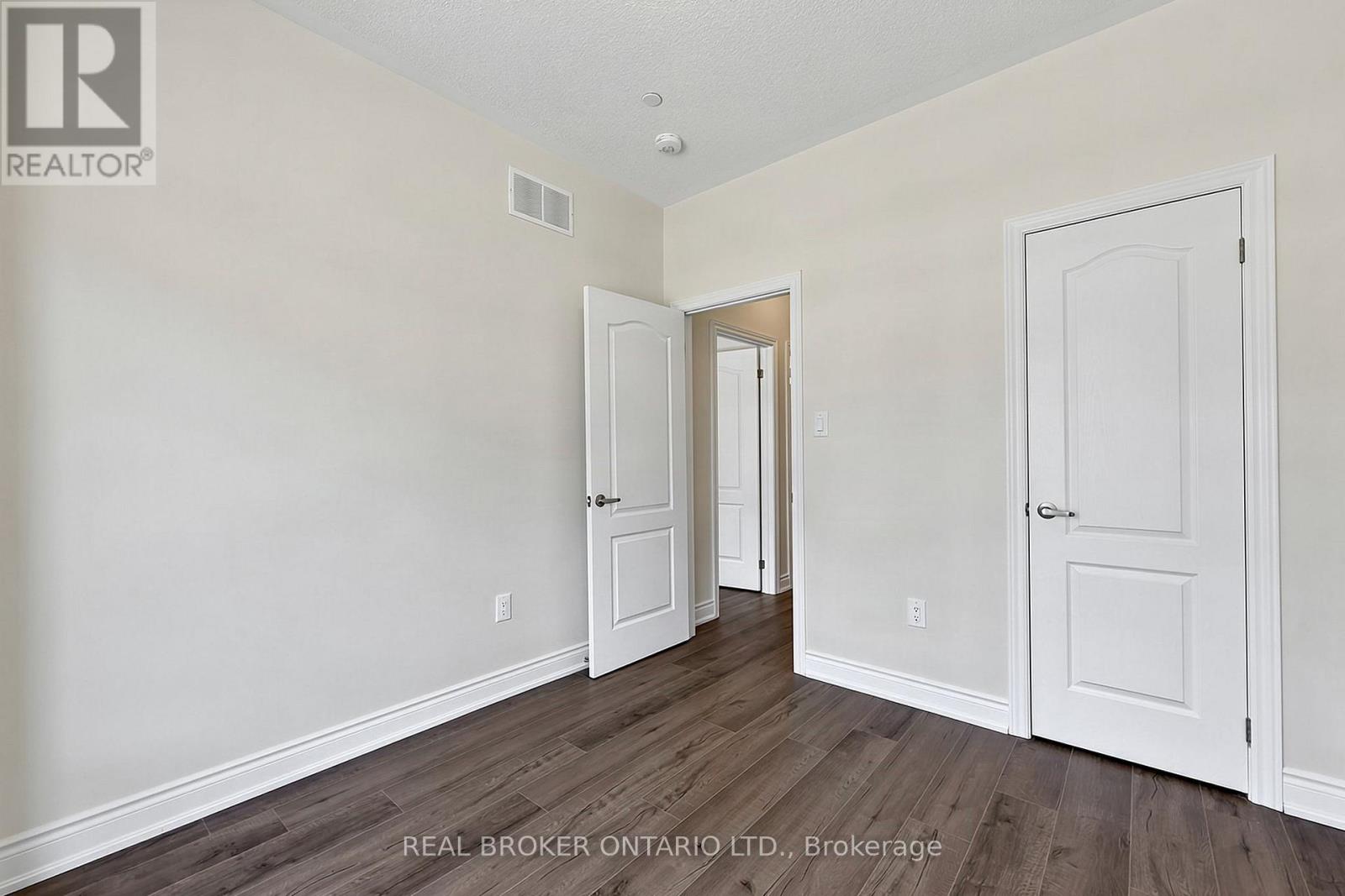 82 MARINA VILLAGE DRIVE - 25