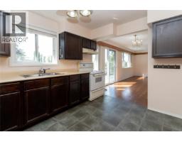 Bedroom - 941 Mckenzie Ave, Saanich, BC V8X3G8 Photo 12