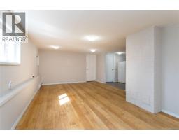 941 Mckenzie Ave, Saanich, BC V8X3G8 Photo 22