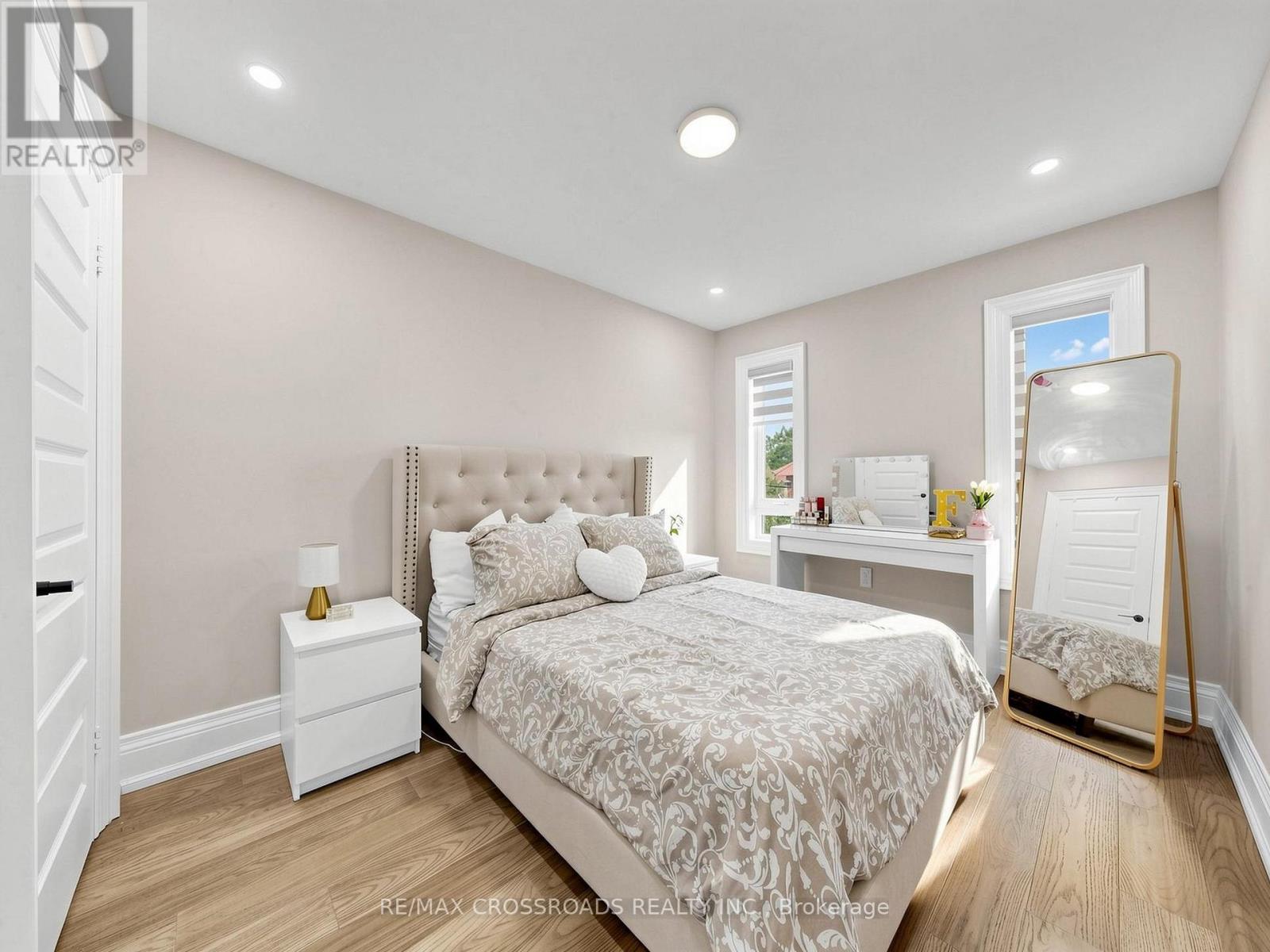 478 AYLESWORTH AVENUE E - Image 29