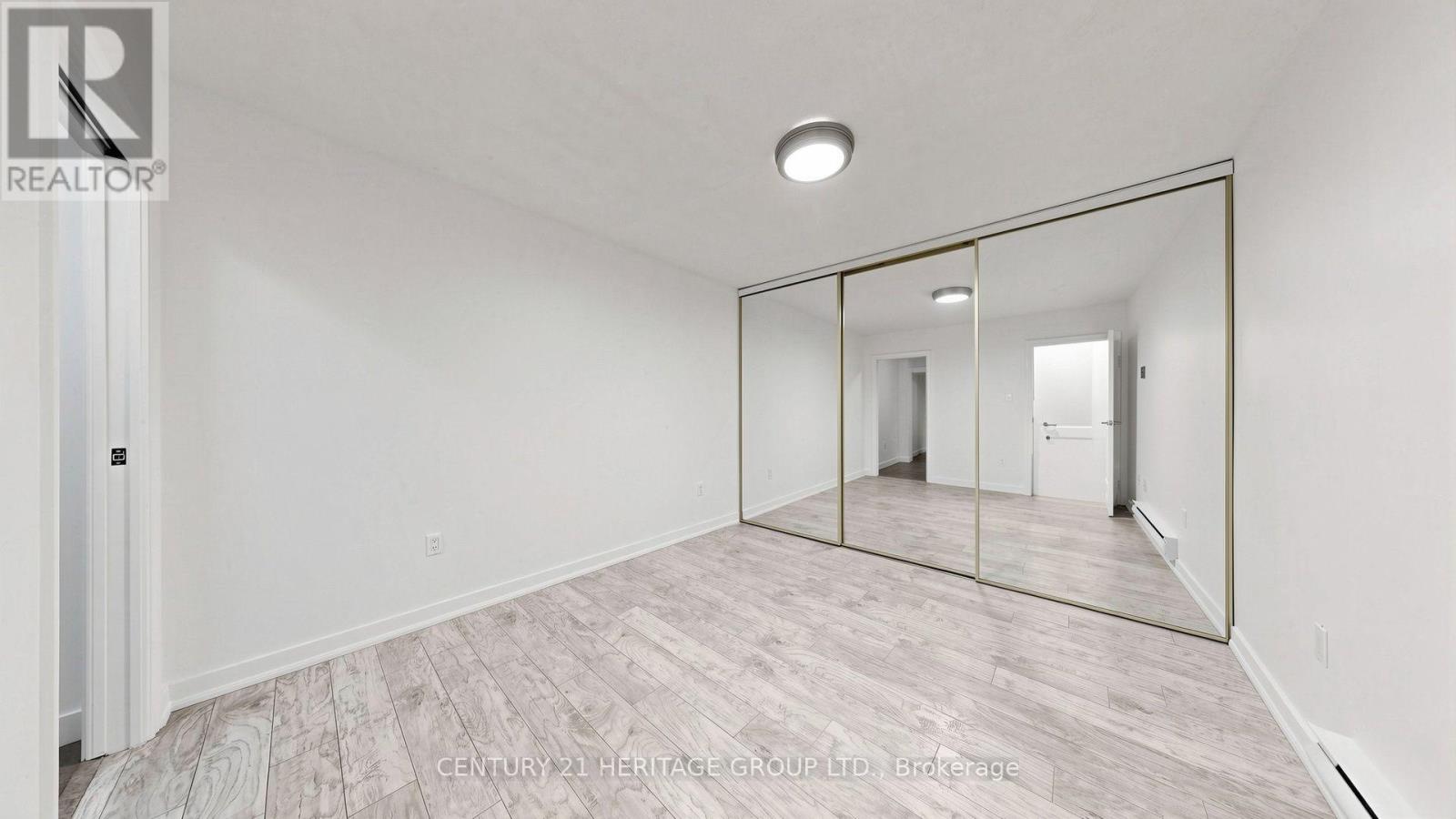 59 CRICKLEWOOD CRESCENT - 39