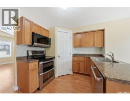 Den - 110 Bennion Crescent, Saskatoon, SK S7W0H1 Photo 11